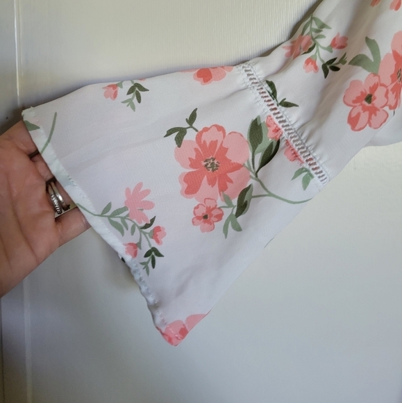 Copper Key Girl's Floral Bell Sleeve Off the shoulder Blouse Size Medium - Picture 5 of 5